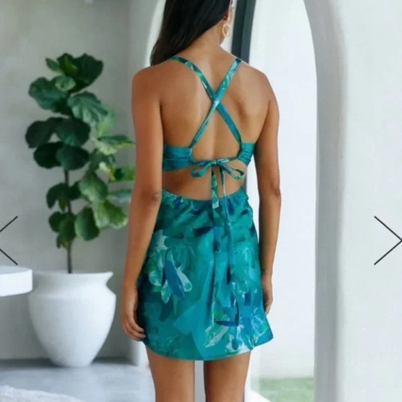 Hello Molly Mini Dress - Picture 3 of 10